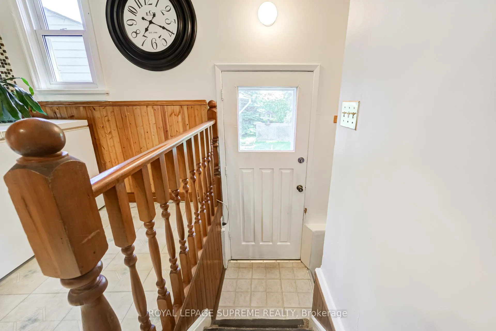 Photo 18 of 2922 Portage Road, Niagara Falls, Church's Lane — HOMEH