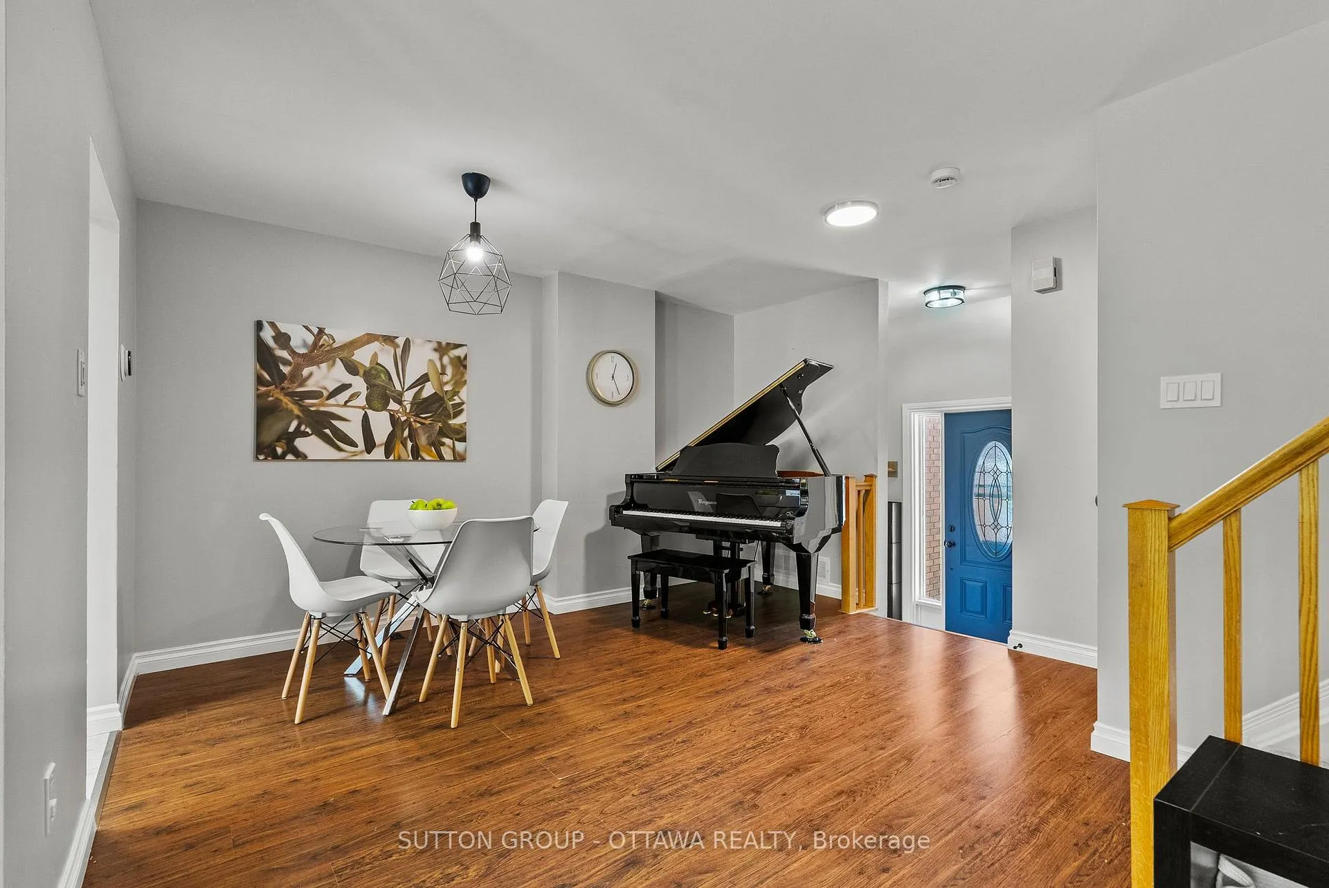 Photo 4 of 94 Piper Crescent, Ottawa, Kanata - Morgan's Grant/South March — HOMEH