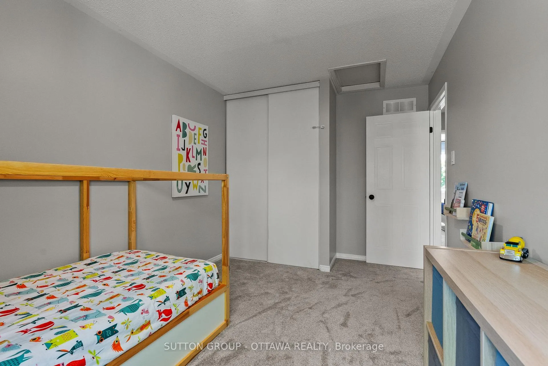 Photo 21 of 94 Piper Crescent, Ottawa, Kanata - Morgan's Grant/South March — HOMEH