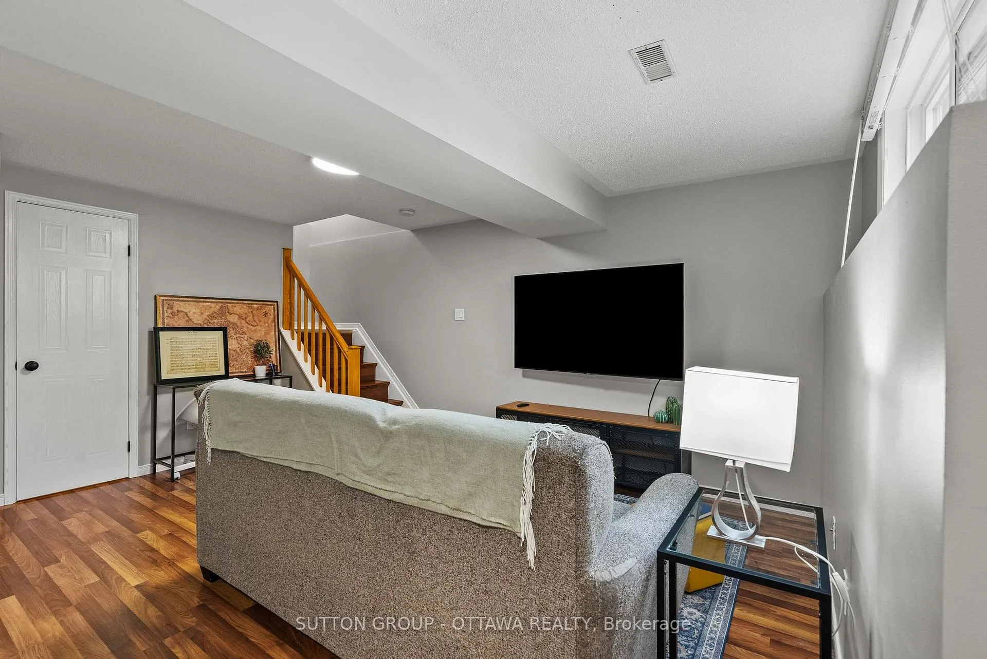 Photo 26 of 94 Piper Crescent, Ottawa, Kanata - Morgan's Grant/South March — HOMEH