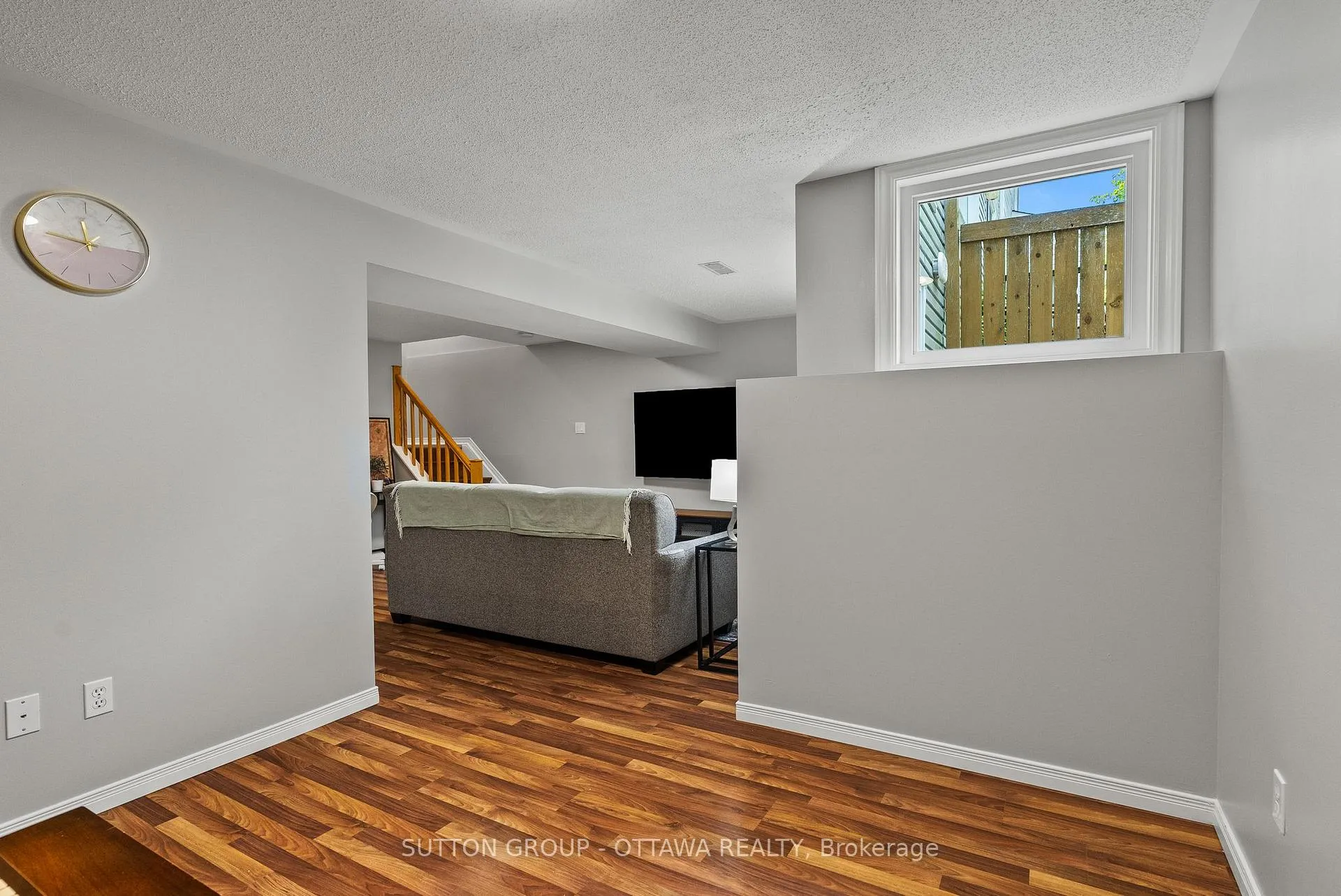 Photo 28 of 94 Piper Crescent, Ottawa, Kanata - Morgan's Grant/South March — HOMEH