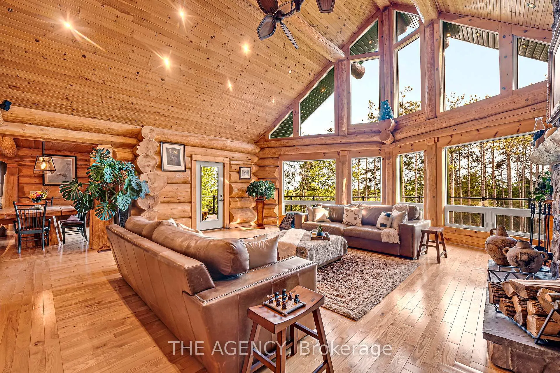 Photo 1 of 11 Nevis Ridge Drive, Oro-Medonte, Rural Oro-Medonte — HOMEH