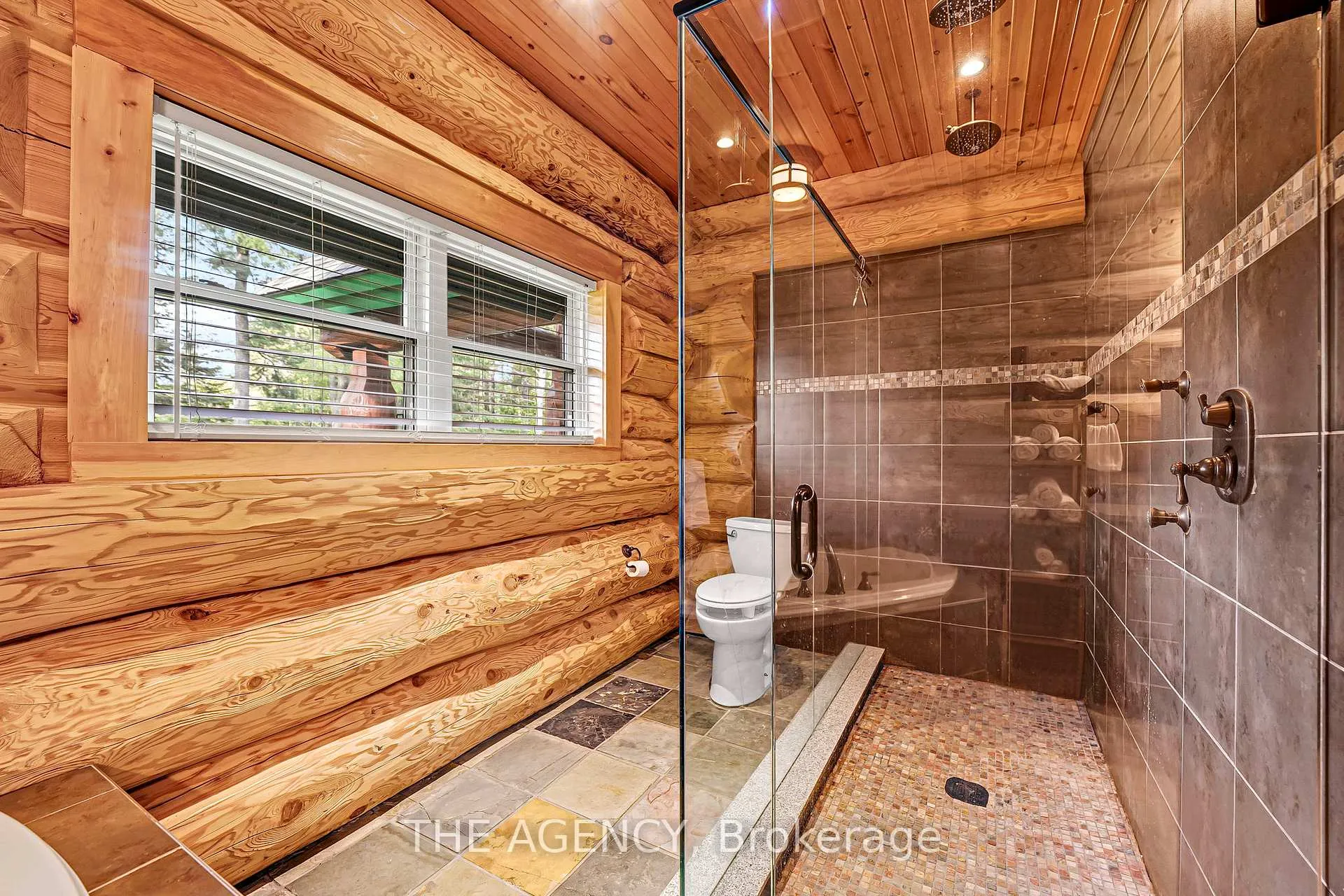 Photo 67 of 11 Nevis Ridge Drive, Oro-Medonte, Rural Oro-Medonte — HOMEH