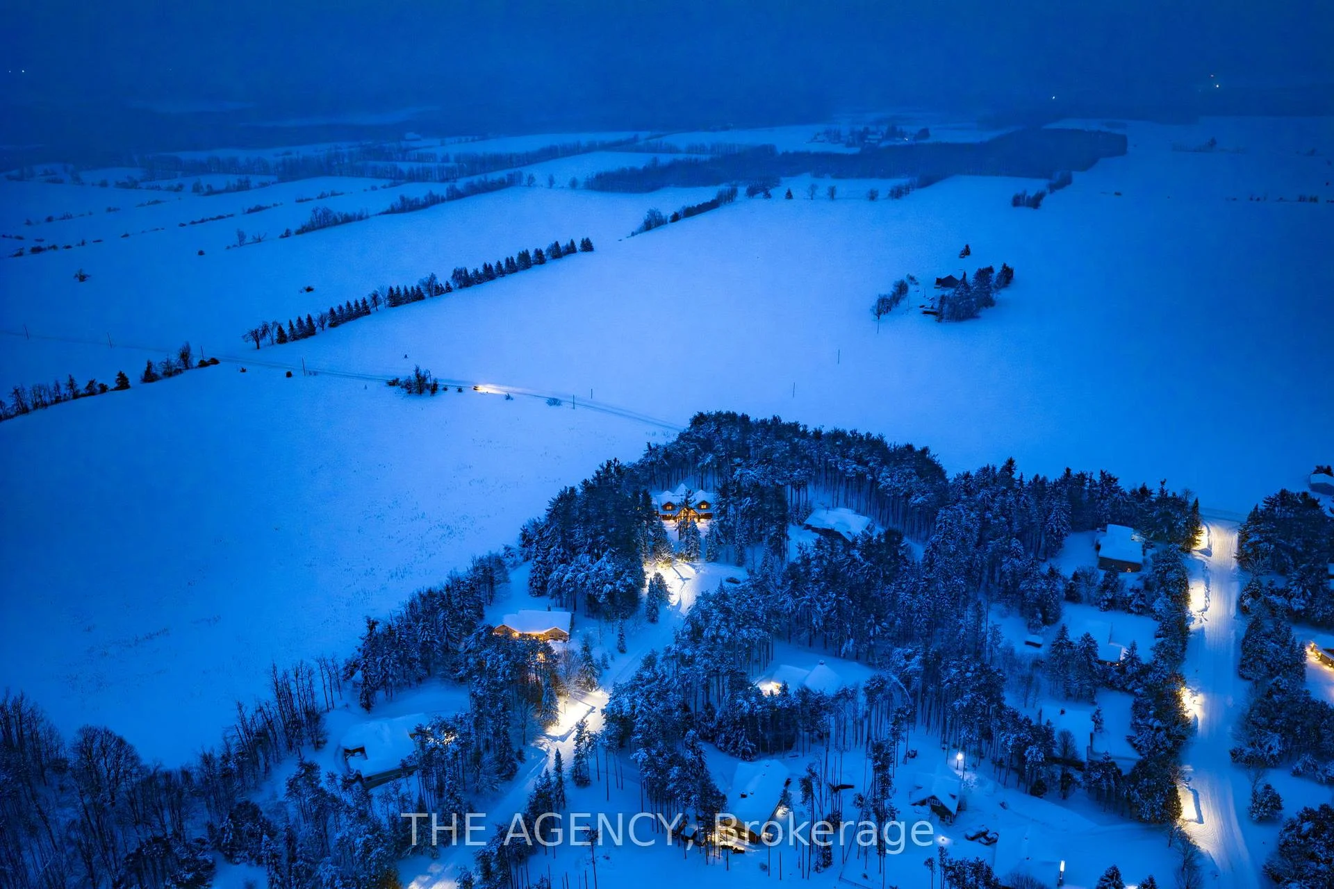 Photo 37 of 11 Nevis Ridge Drive, Oro-Medonte, Rural Oro-Medonte — HOMEH