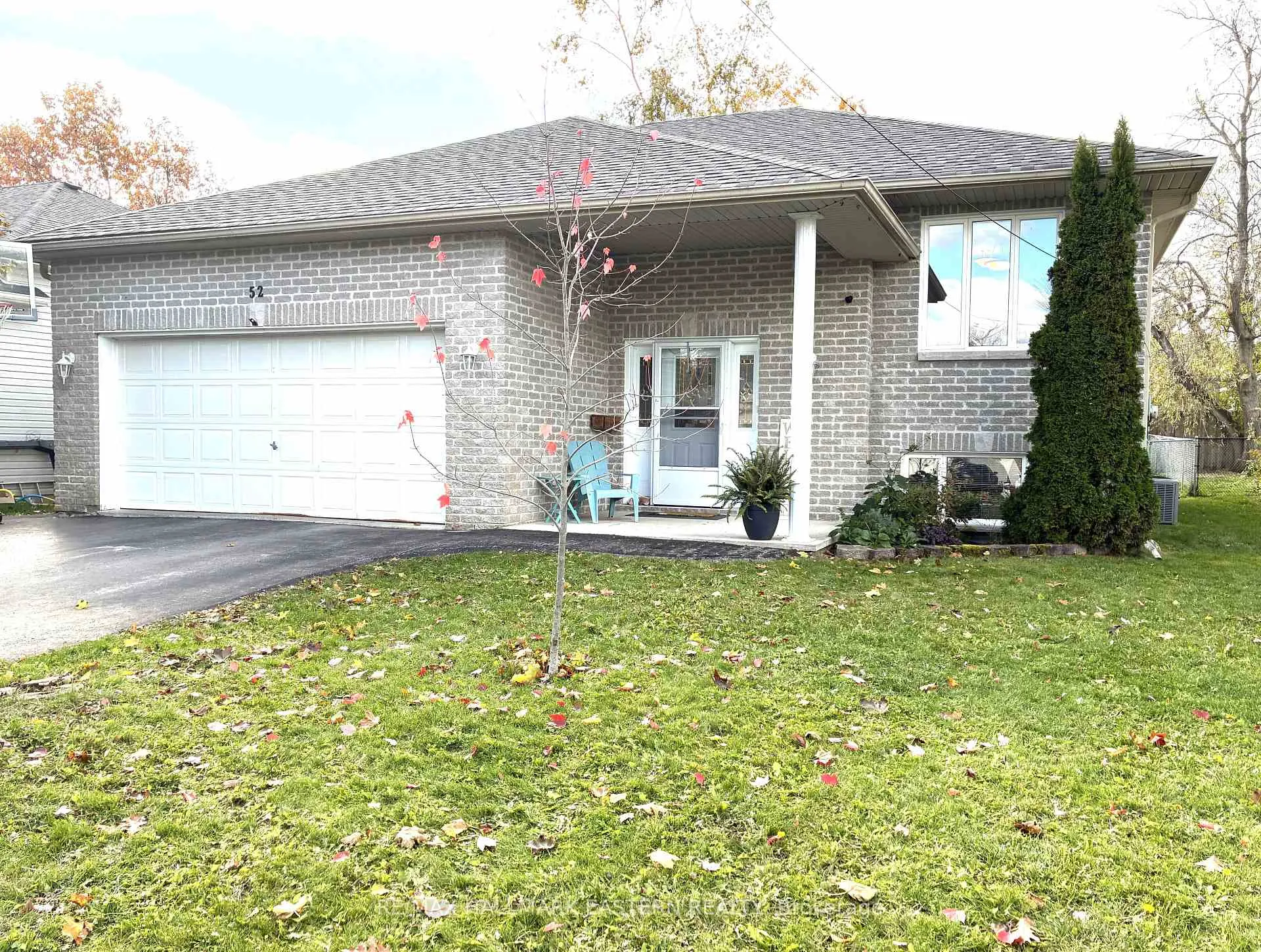 Photo 1 of 52 Birch Crescent, Kawartha Lakes, Bobcaygeon — HOMEH