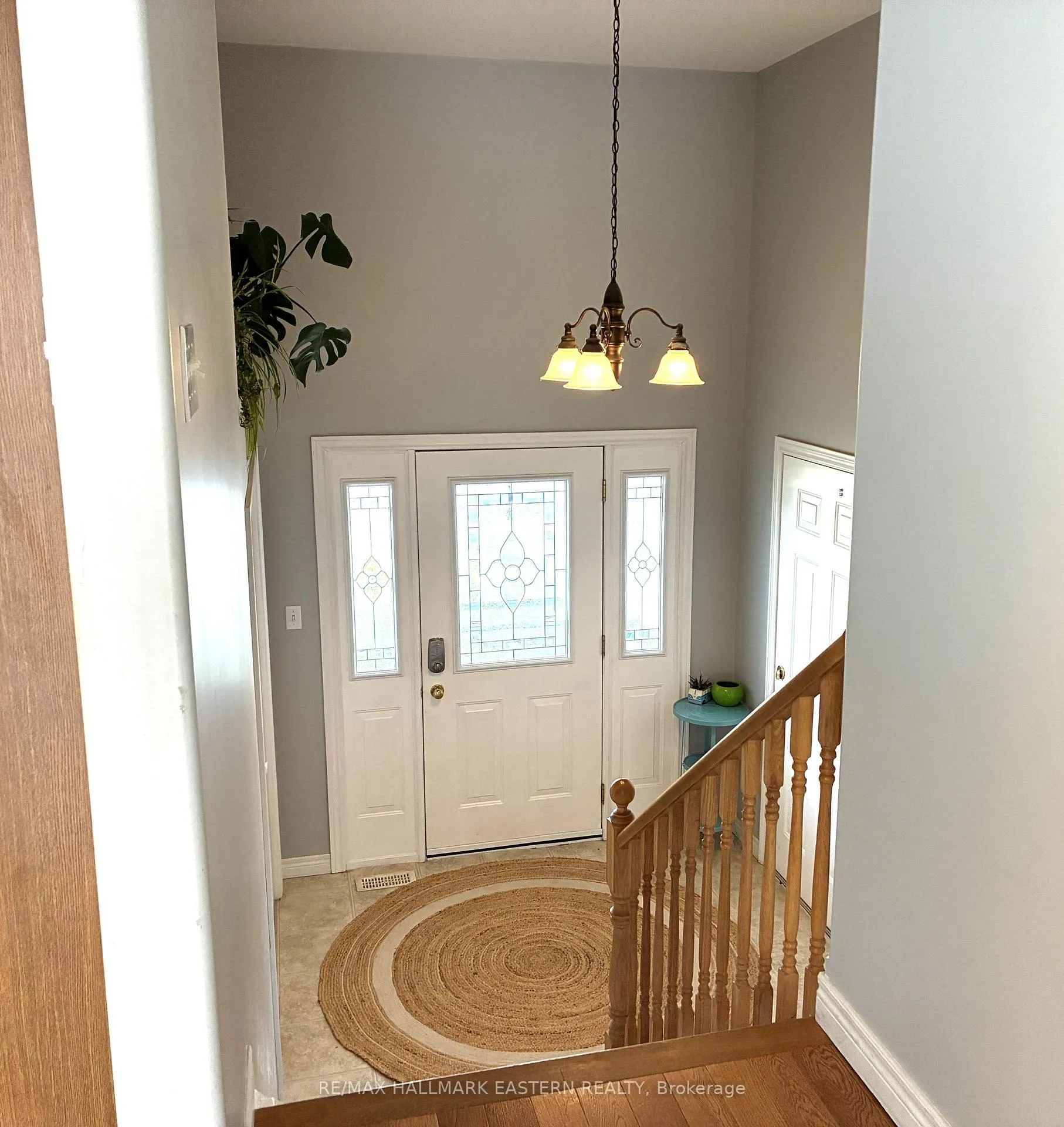 Photo 8 of 52 Birch Crescent, Kawartha Lakes, Bobcaygeon — HOMEH