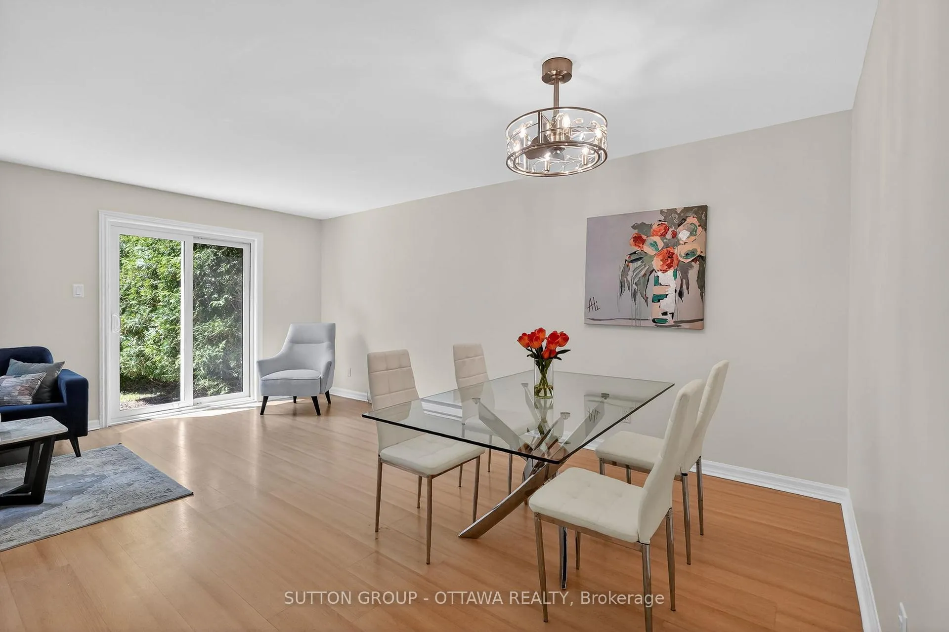Photo 10 of 1530 Mimosa Avenue, Ottawa, Riverview Park — HOMEH