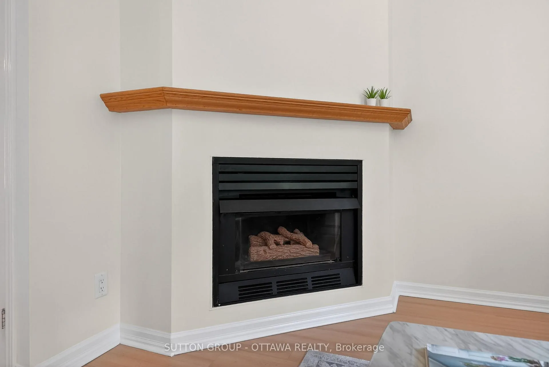 Photo 14 of 1530 Mimosa Avenue, Ottawa, Riverview Park — HOMEH