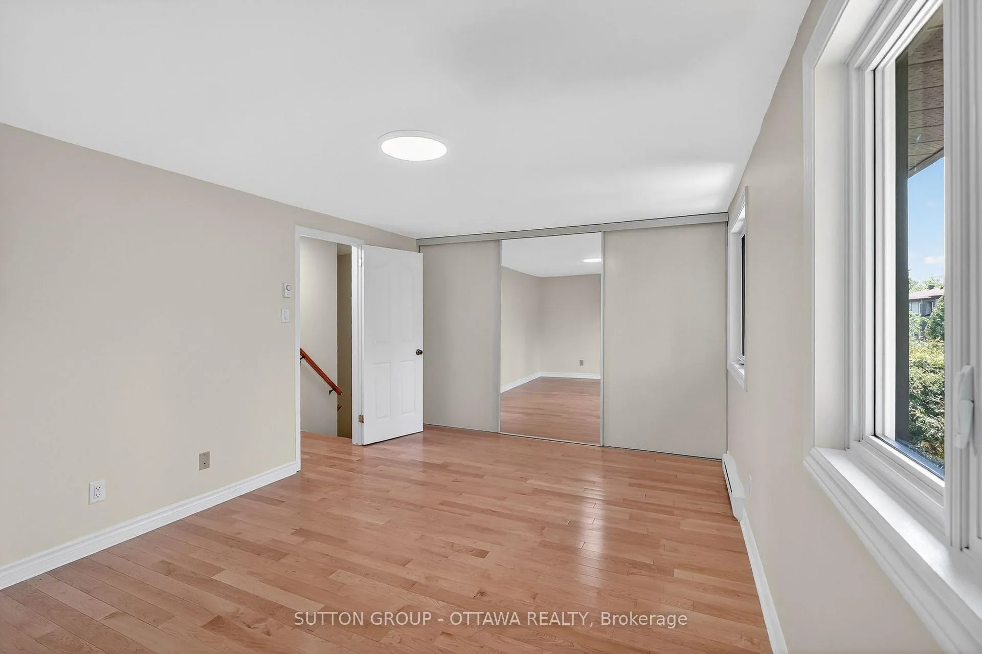 Photo 18 of 1530 Mimosa Avenue, Ottawa, Riverview Park — HOMEH