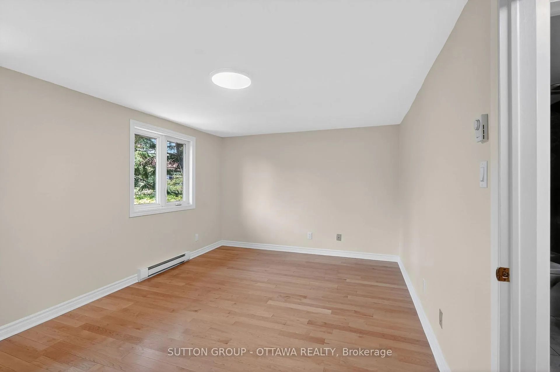 Photo 19 of 1530 Mimosa Avenue, Ottawa, Riverview Park — HOMEH