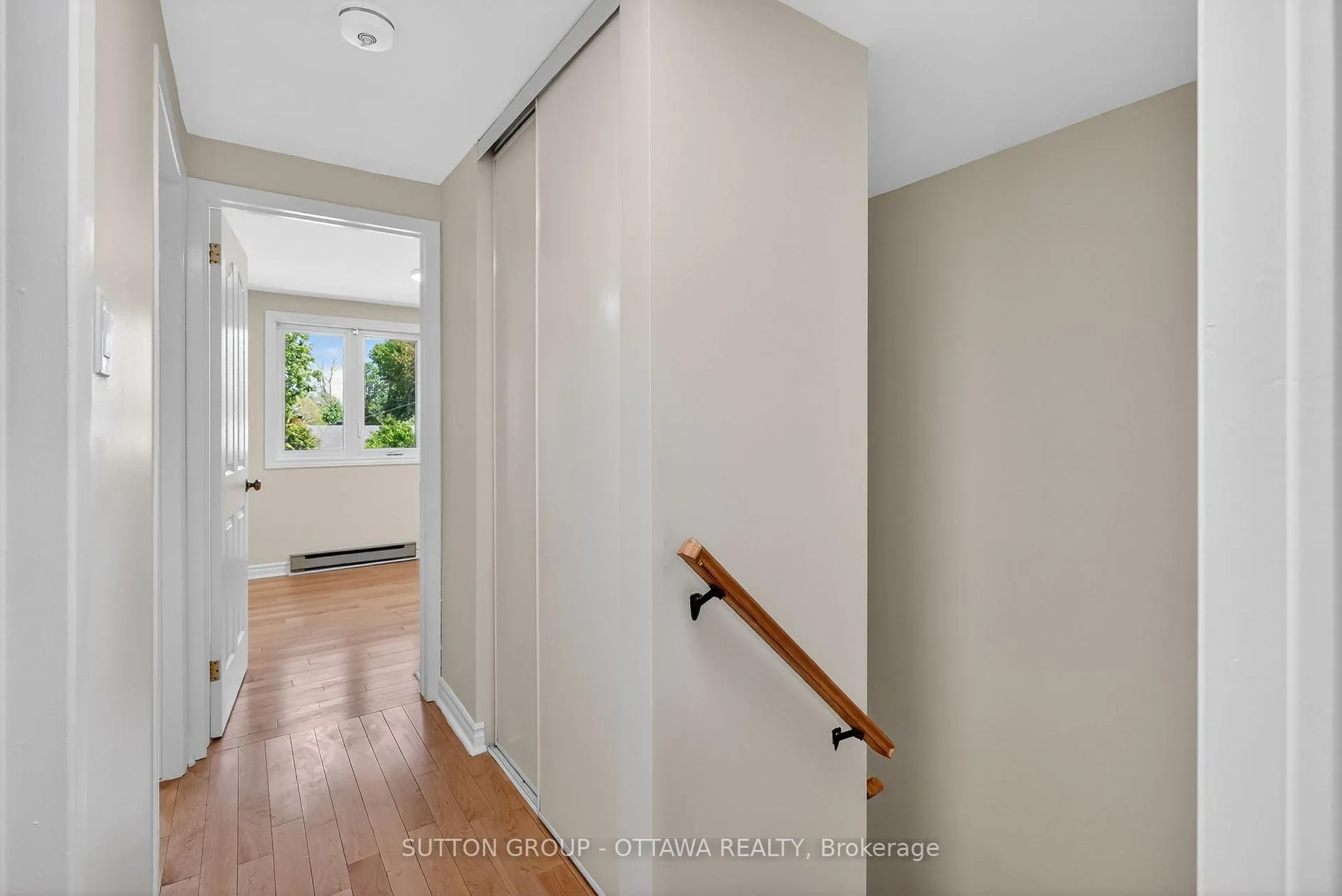 Photo 22 of 1530 Mimosa Avenue, Ottawa, Riverview Park — HOMEH