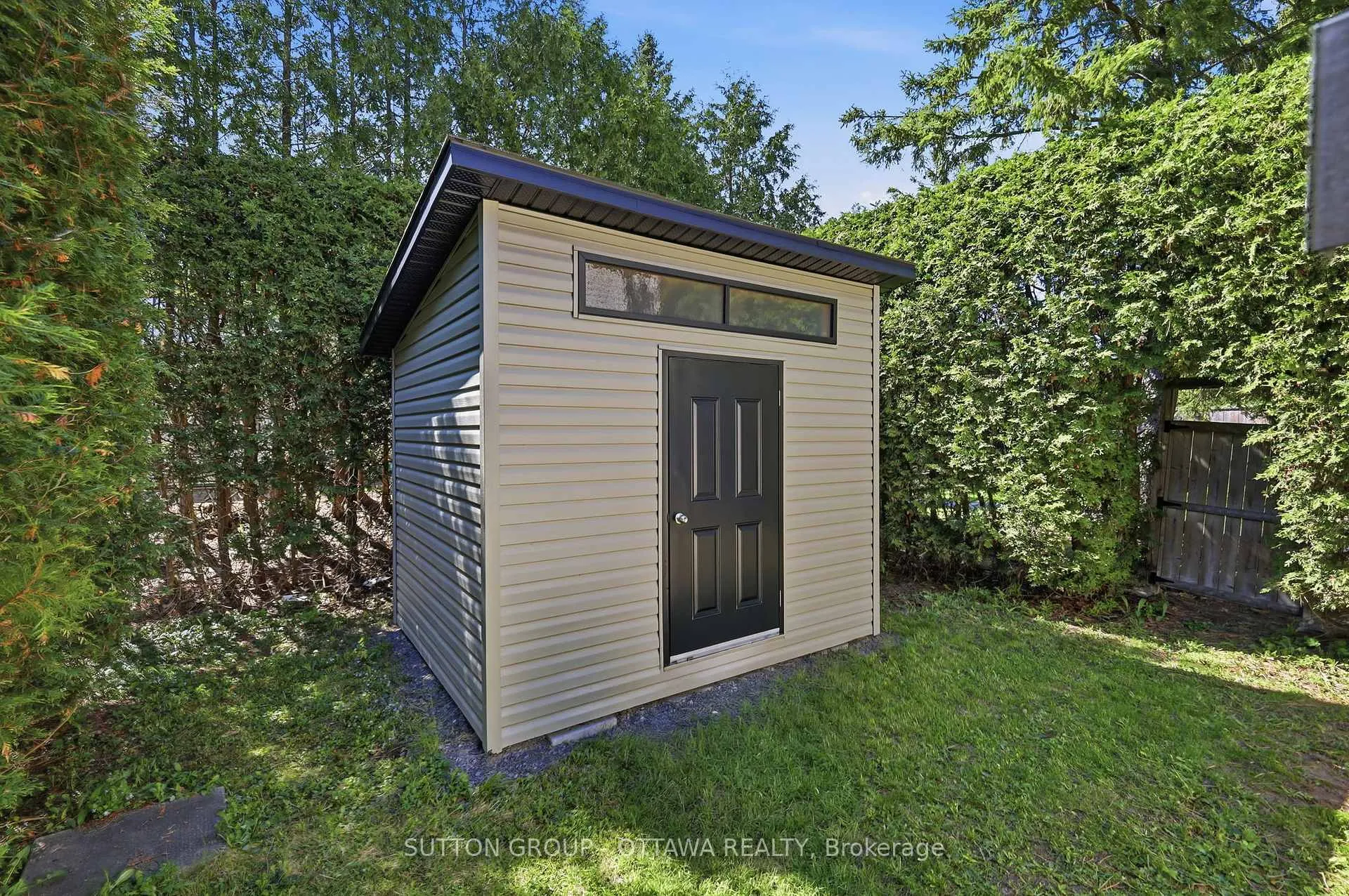 Photo 24 of 1530 Mimosa Avenue, Ottawa, Riverview Park — HOMEH