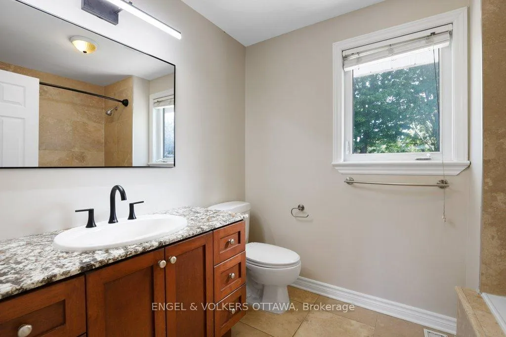 Photo 16 of 23 Biscayne Crescent, Ottawa, Borden Farm/Stewart Farm/Carleton Heights/Parkwood Hills — HOMEH