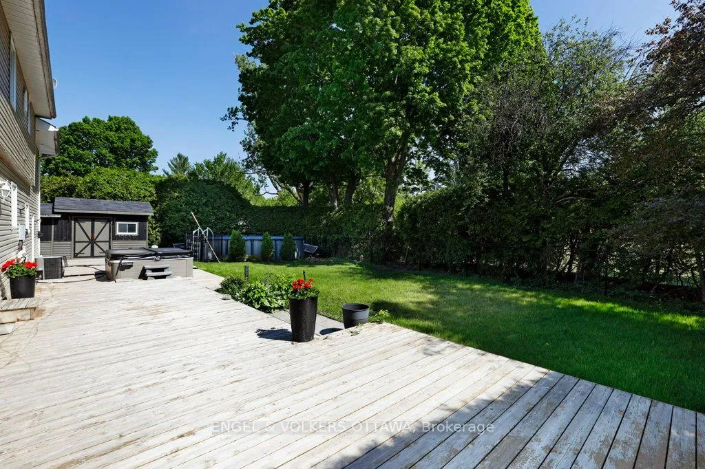 Photo 27 of 23 Biscayne Crescent, Ottawa, Borden Farm/Stewart Farm/Carleton Heights/Parkwood Hills — HOMEH