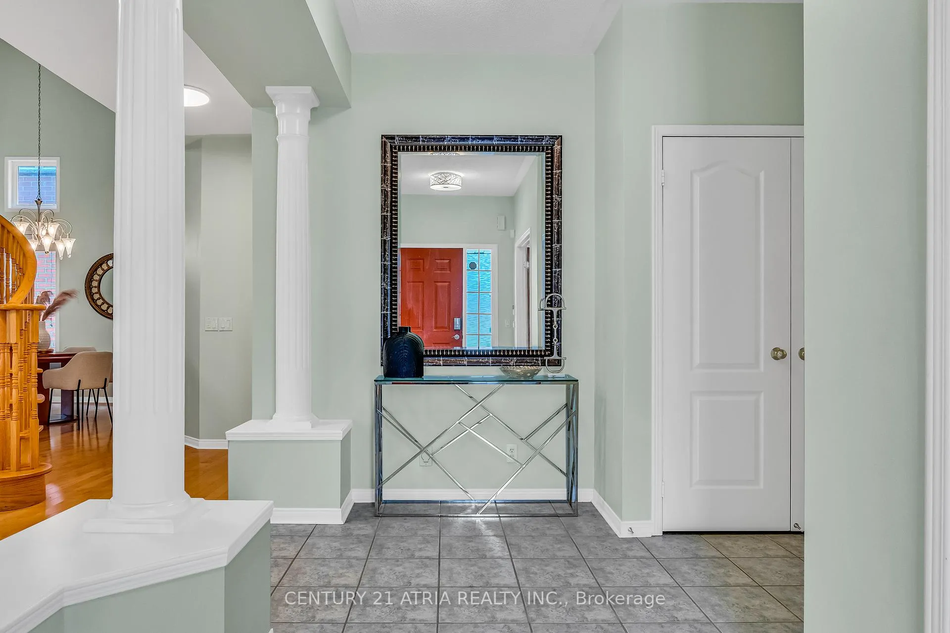 Photo 5 of 149 Rusell Jarvis Drive, Markham, Legacy — HOMEH