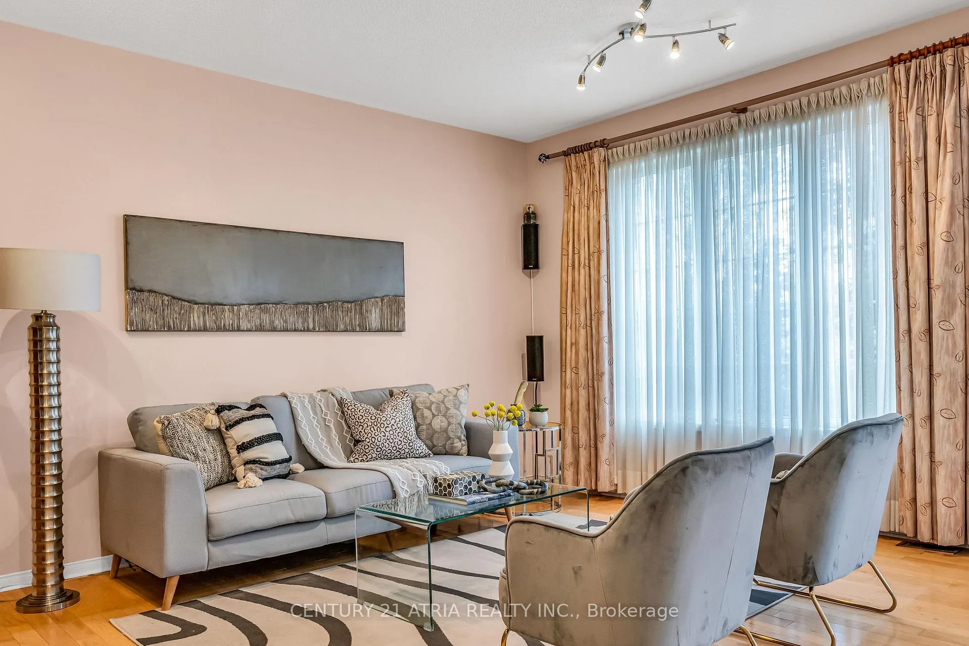 Photo 10 of 149 Rusell Jarvis Drive, Markham, Legacy — HOMEH
