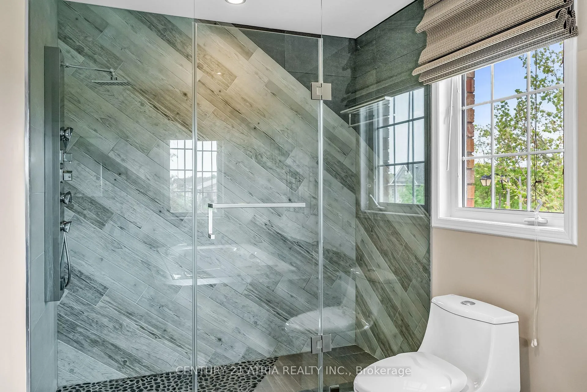 Photo 23 of 149 Rusell Jarvis Drive, Markham, Legacy — HOMEH