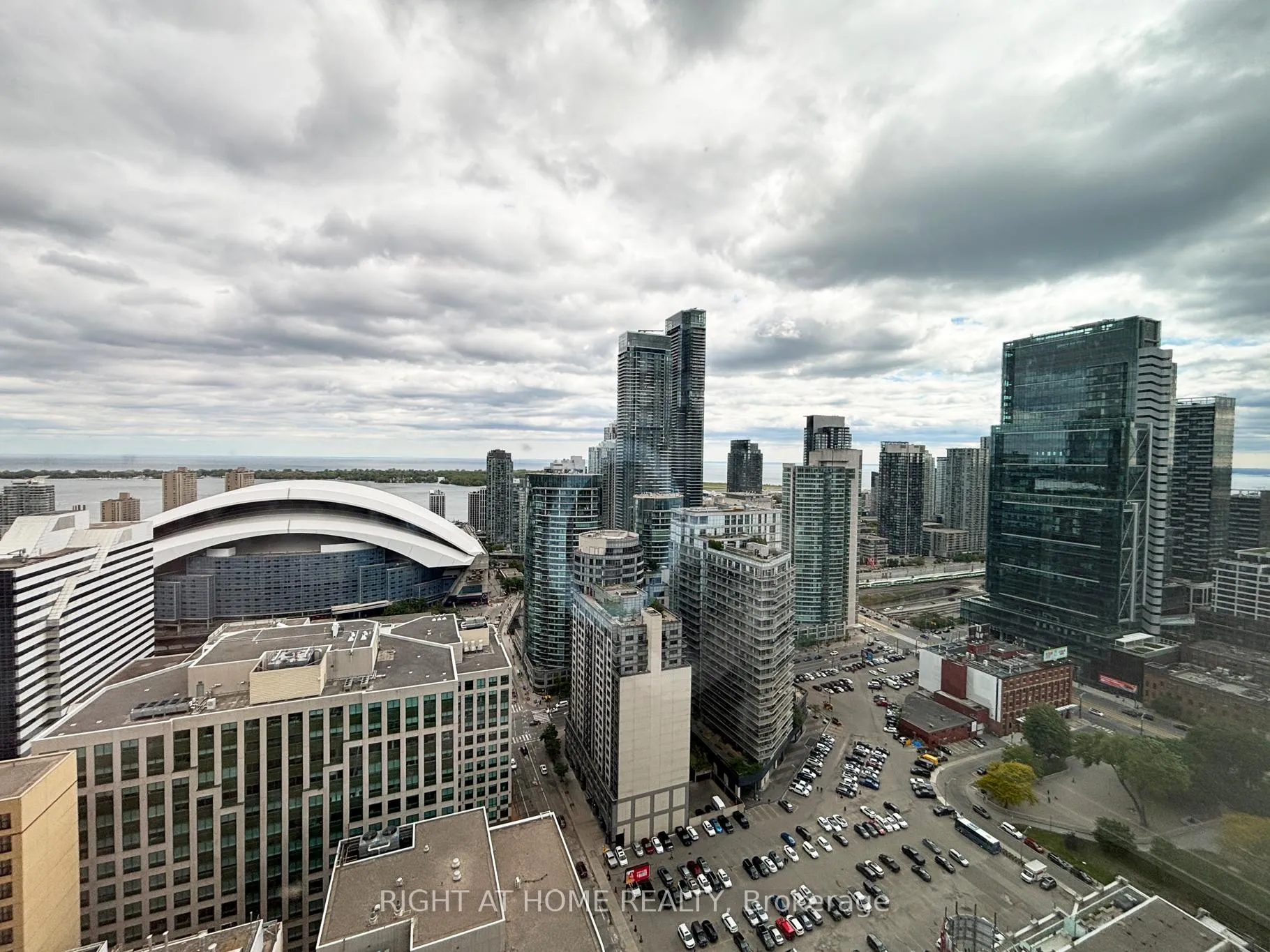 Photo 14 of Unit 3701, 55 Mercer Street, Toronto, Waterfront Communities — HOMEH