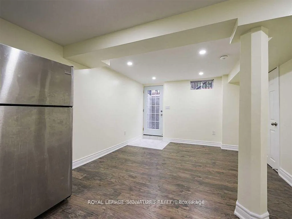 Photo 9 of Unit Basement, 5955 Leeside Crescent, Mississauga, Central Erin Mills — HOMEH