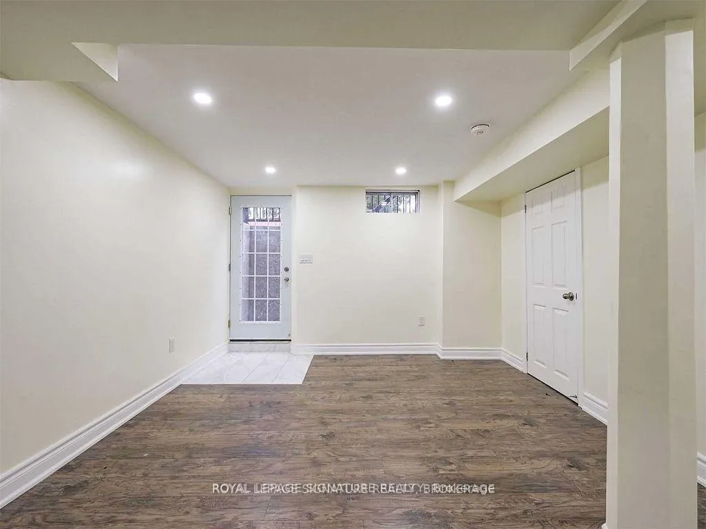Photo 10 of Unit Basement, 5955 Leeside Crescent, Mississauga, Central Erin Mills — HOMEH