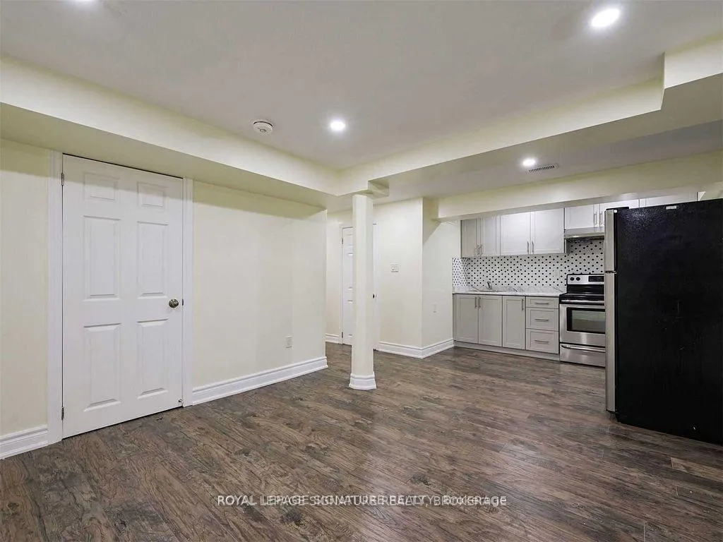 Photo 12 of Unit Basement, 5955 Leeside Crescent, Mississauga, Central Erin Mills — HOMEH