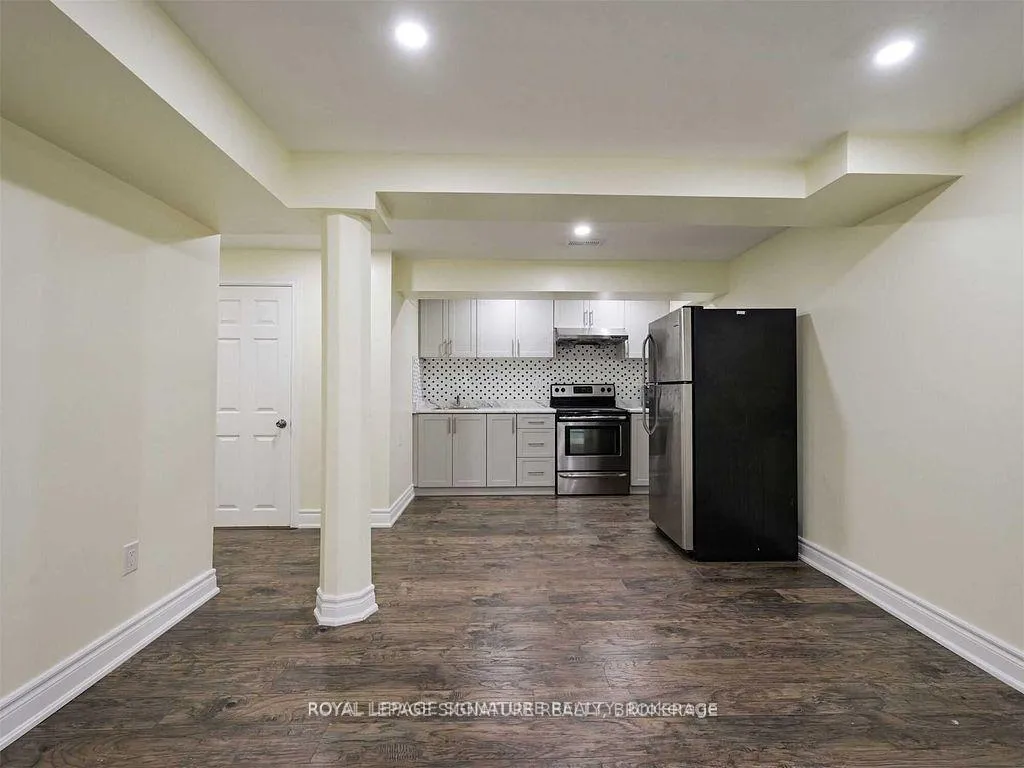 Photo 13 of Unit Basement, 5955 Leeside Crescent, Mississauga, Central Erin Mills — HOMEH