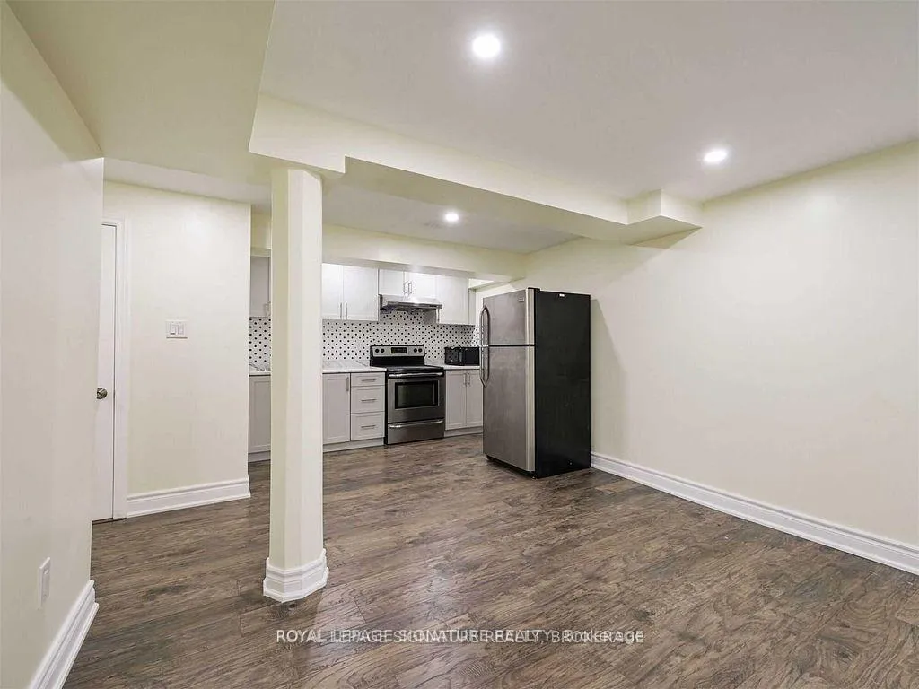 Photo 14 of Unit Basement, 5955 Leeside Crescent, Mississauga, Central Erin Mills — HOMEH
