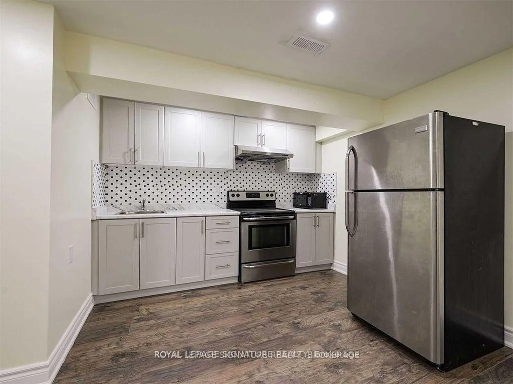 Photo 15 of Unit Basement, 5955 Leeside Crescent, Mississauga, Central Erin Mills — HOMEH