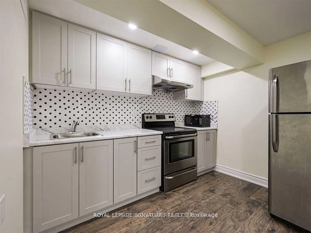 Photo 17 of Unit Basement, 5955 Leeside Crescent, Mississauga, Central Erin Mills — HOMEH