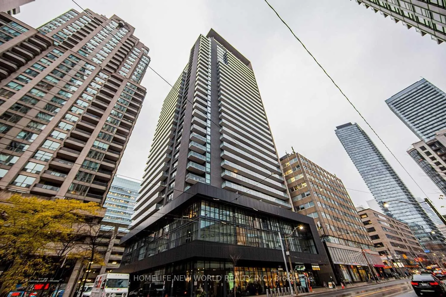 Front of Unit 808, 770 Bay Street