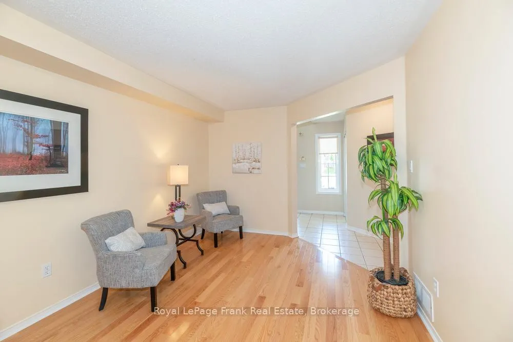 Photo 9 of 720 Ormond Drive, Oshawa, Samac — HOMEH