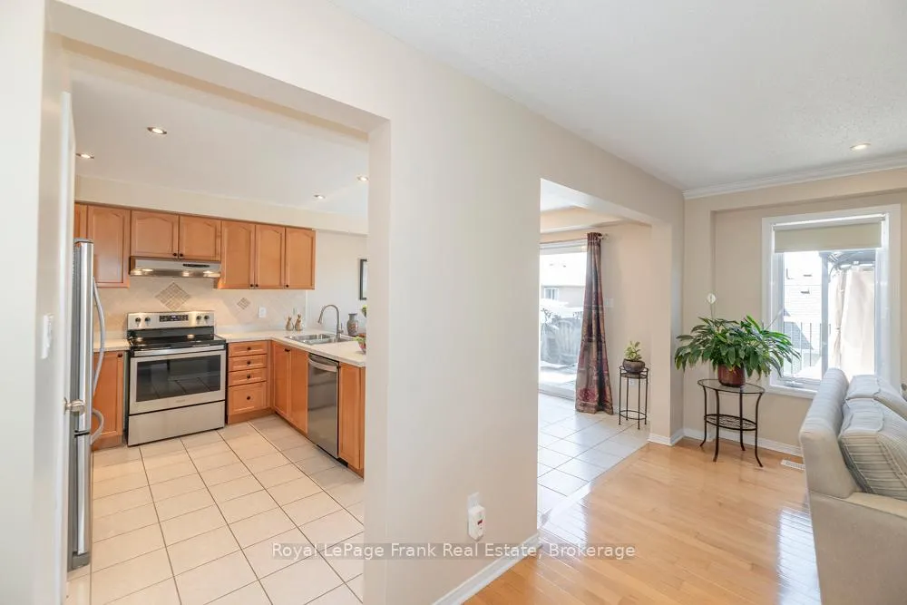 Photo 17 of 720 Ormond Drive, Oshawa, Samac — HOMEH
