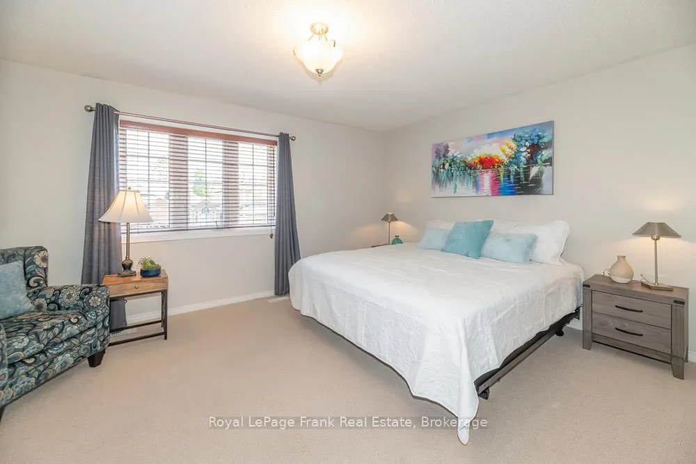 Photo 31 of 720 Ormond Drive, Oshawa, Samac — HOMEH
