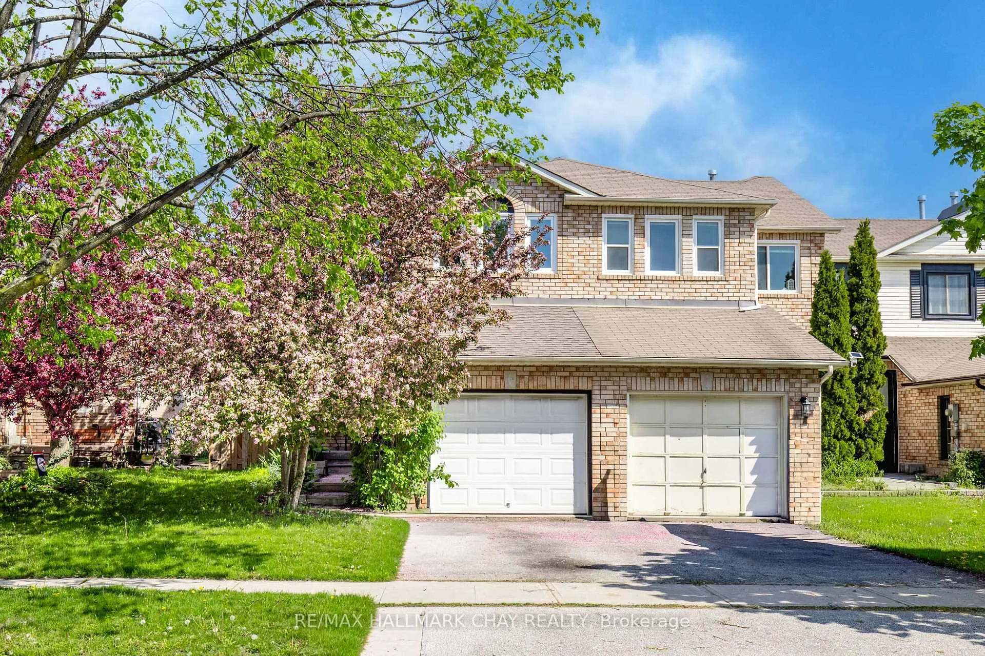 Photo 1 of 1176 Hill Street, Innisfil, Alcona — HOMEH