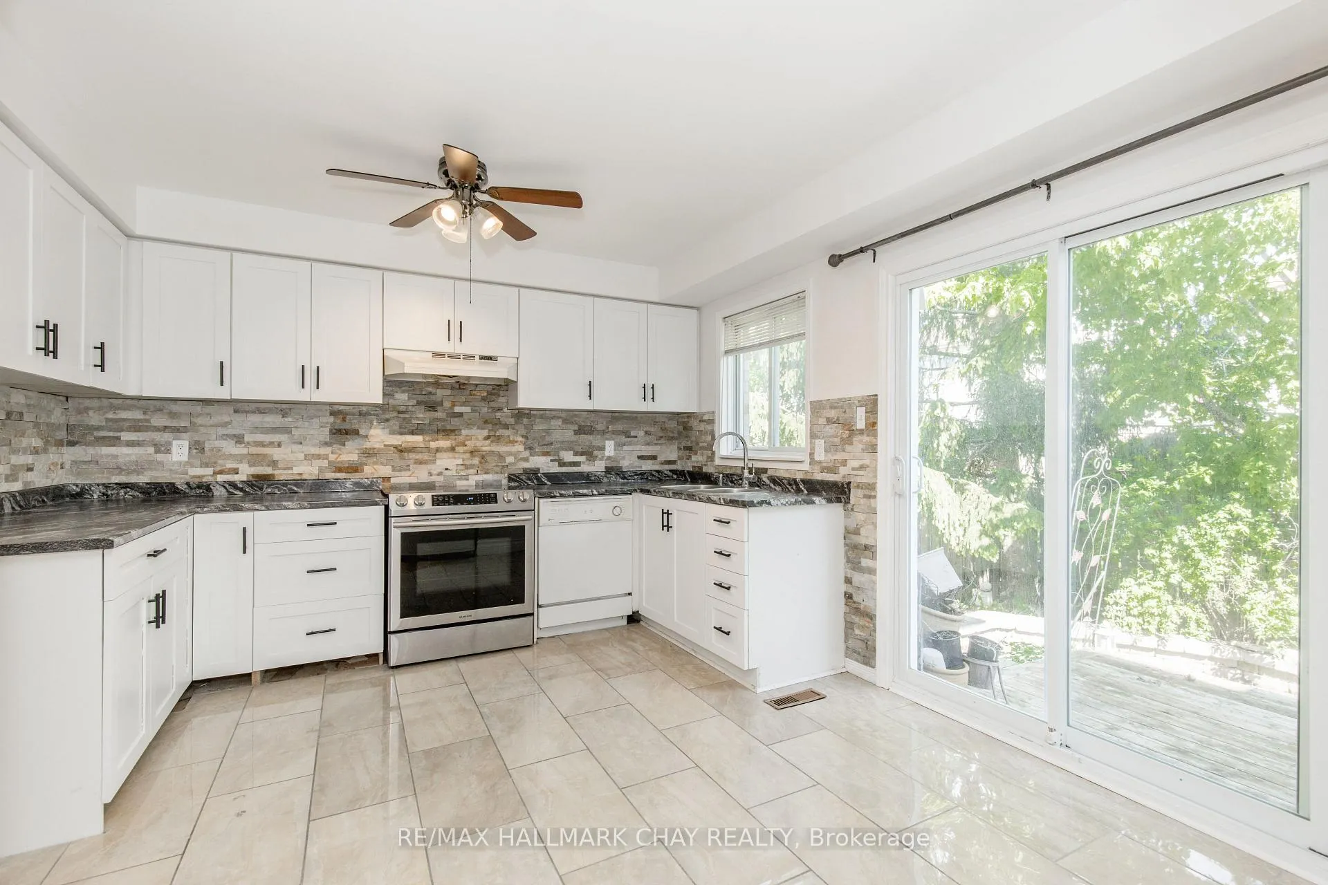Photo 7 of 1176 Hill Street, Innisfil, Alcona — HOMEH