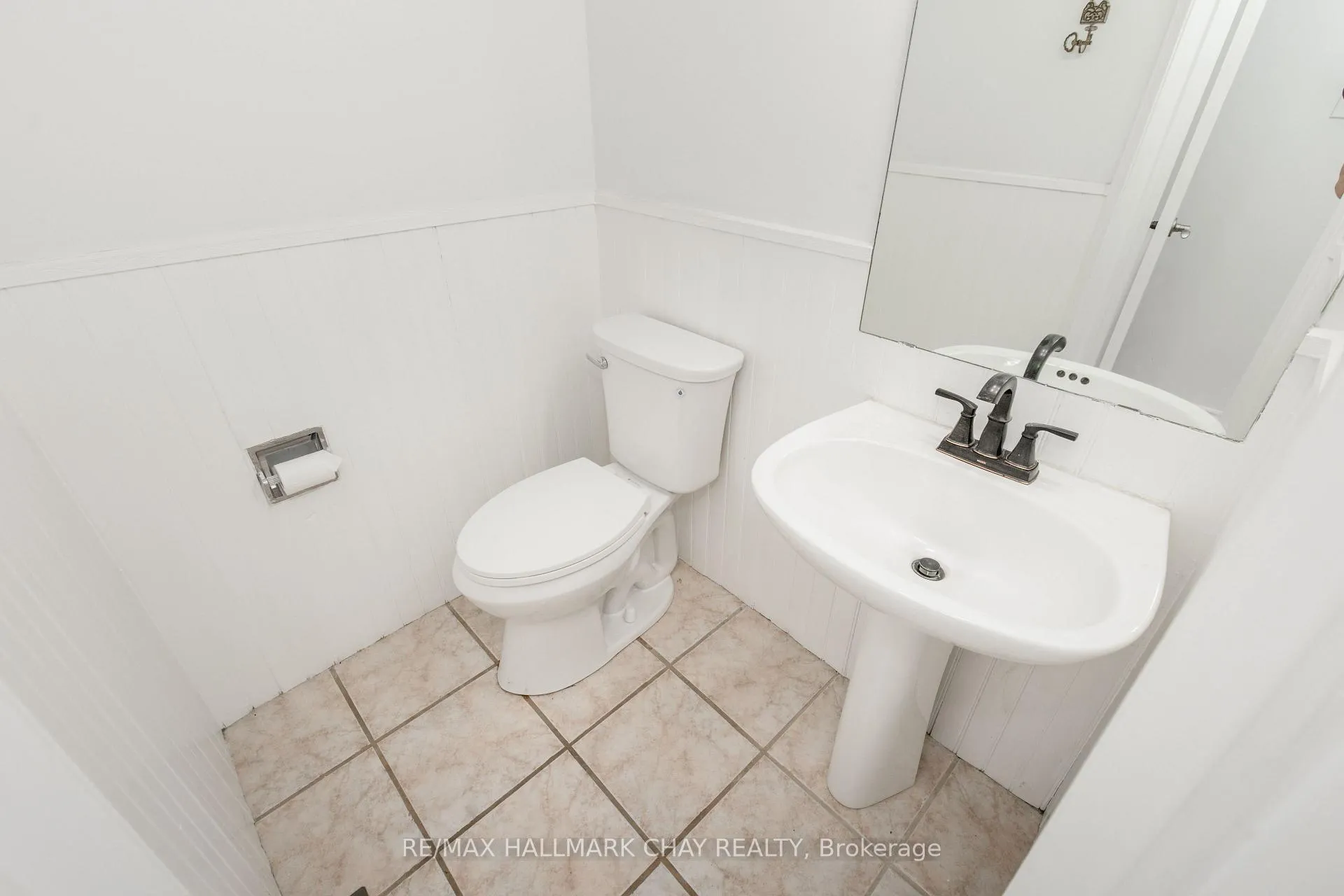 Photo 10 of 1176 Hill Street, Innisfil, Alcona — HOMEH