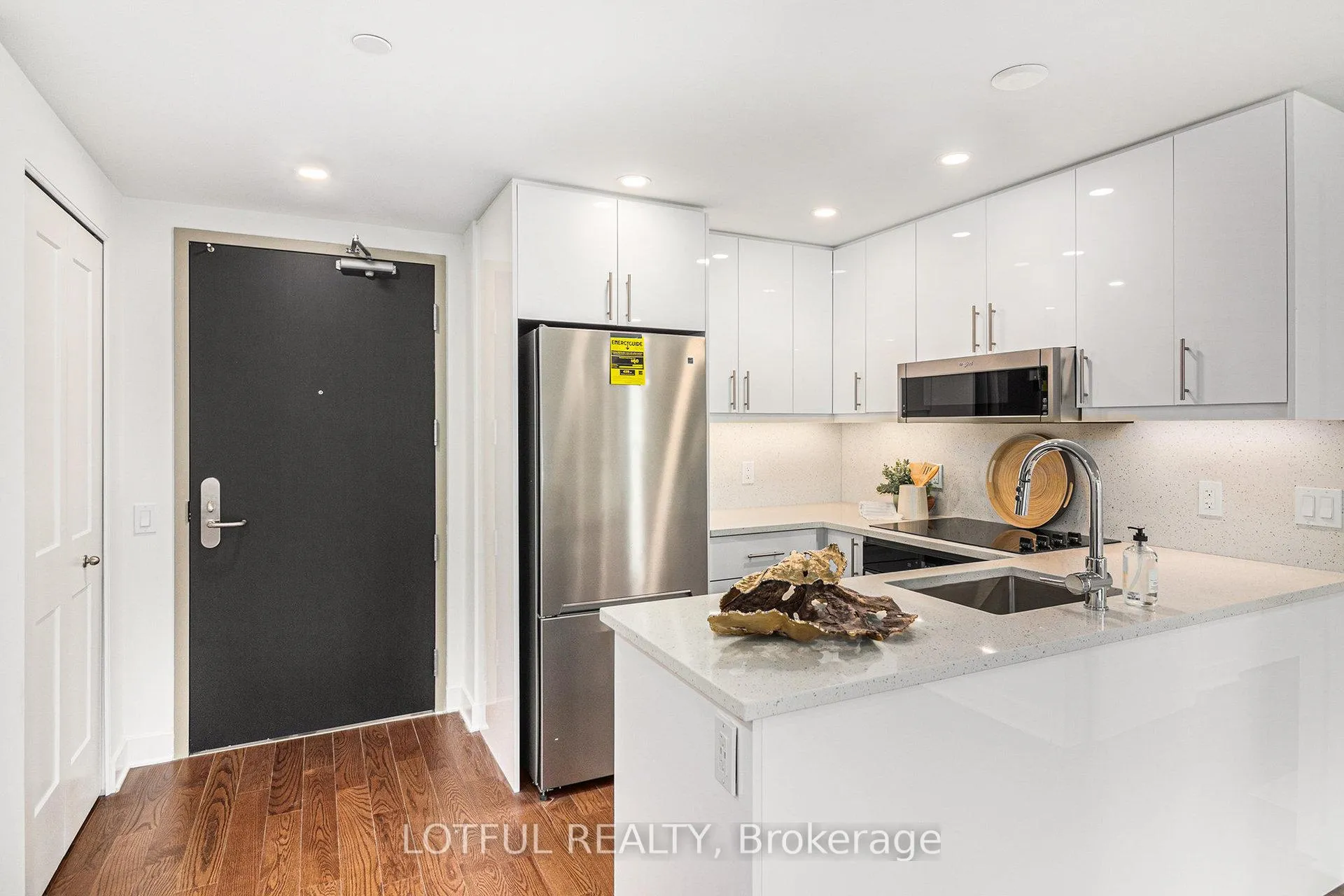 Photo 5 of Unit 2007, 180 George Street, Ottawa, Lower Town/Byward Market — HOMEH