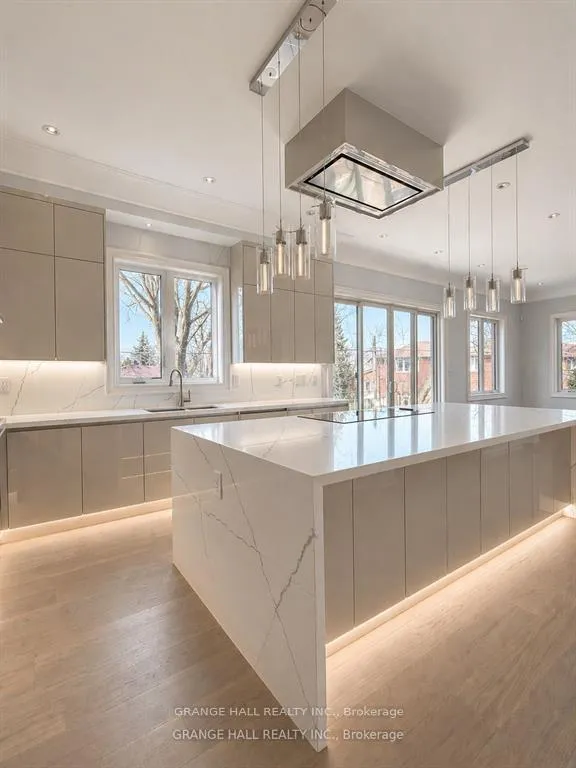 Photo 6 of 16 Barker Avenue, Etobicoke, Thistletown-Beaumonde Heights — HOMEH