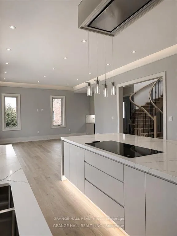 Photo 8 of 16 Barker Avenue, Etobicoke, Thistletown-Beaumonde Heights — HOMEH