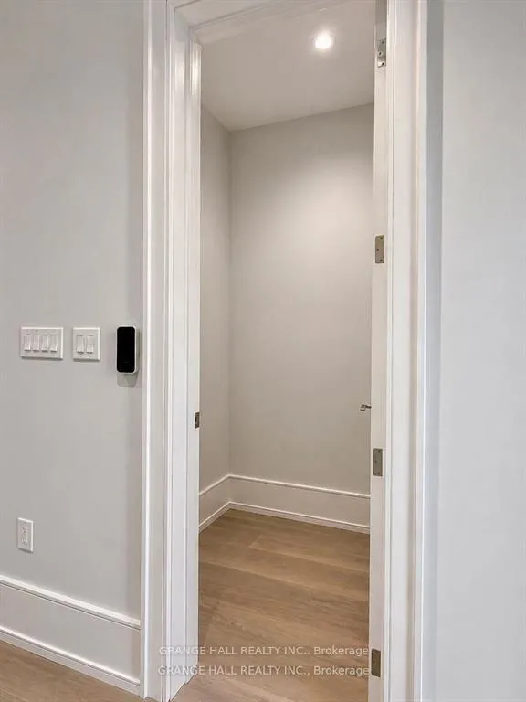 Photo 27 of 16 Barker Avenue, Etobicoke, Thistletown-Beaumonde Heights — HOMEH