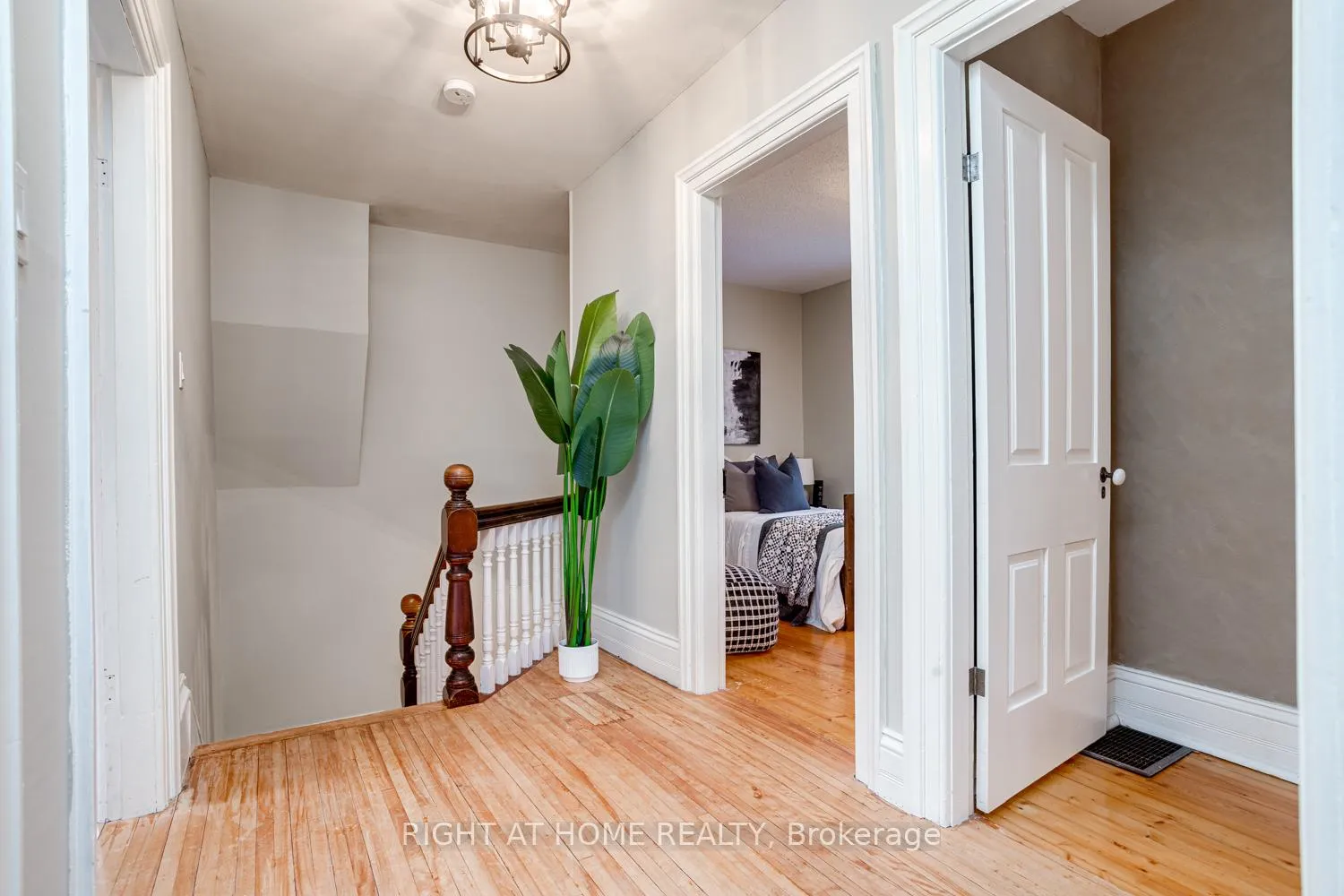 Photo 17 of 51 Caleb Street, Scugog, Port Perry — HOMEH