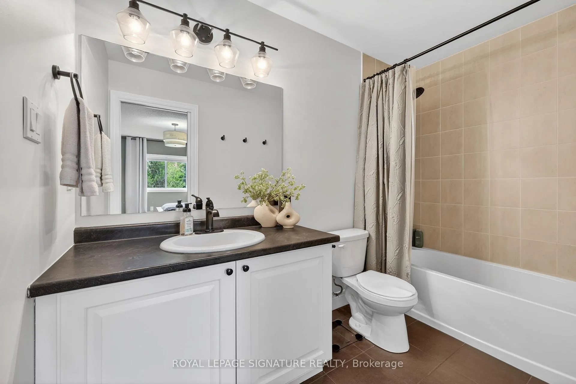 Photo 16 of 340 Wild Rose Drive, Gravenhurst, Muskoka (S) — HOMEH