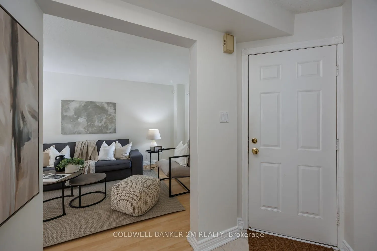 Photo 3 of 11 Yorkville Drive, Clarington, Courtice — HOMEH