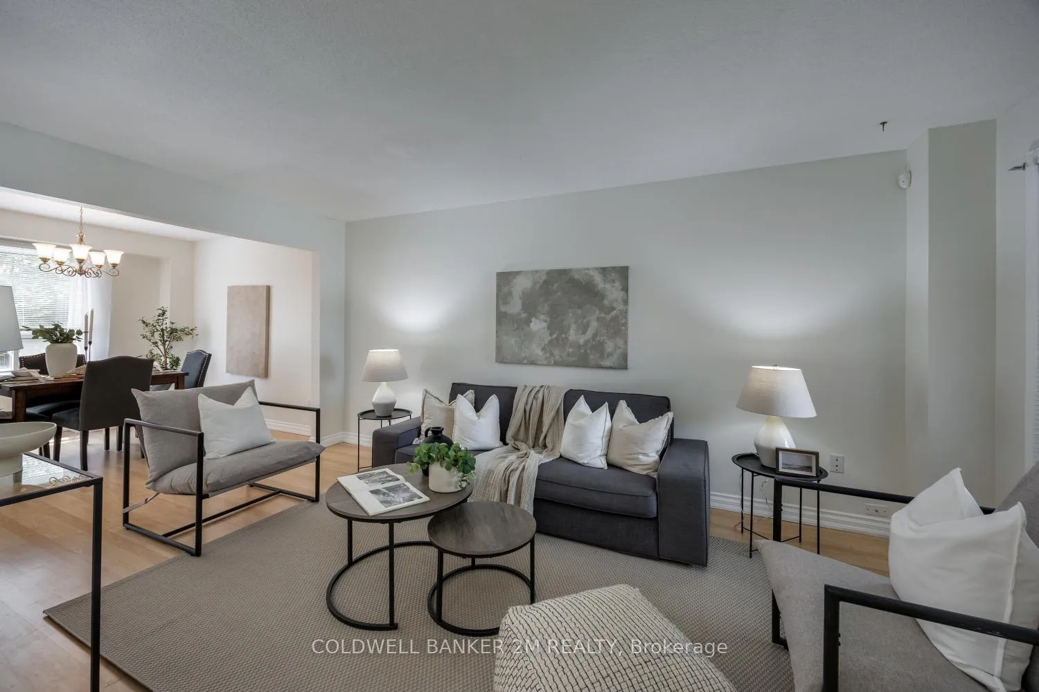 Photo 4 of 11 Yorkville Drive, Clarington, Courtice — HOMEH