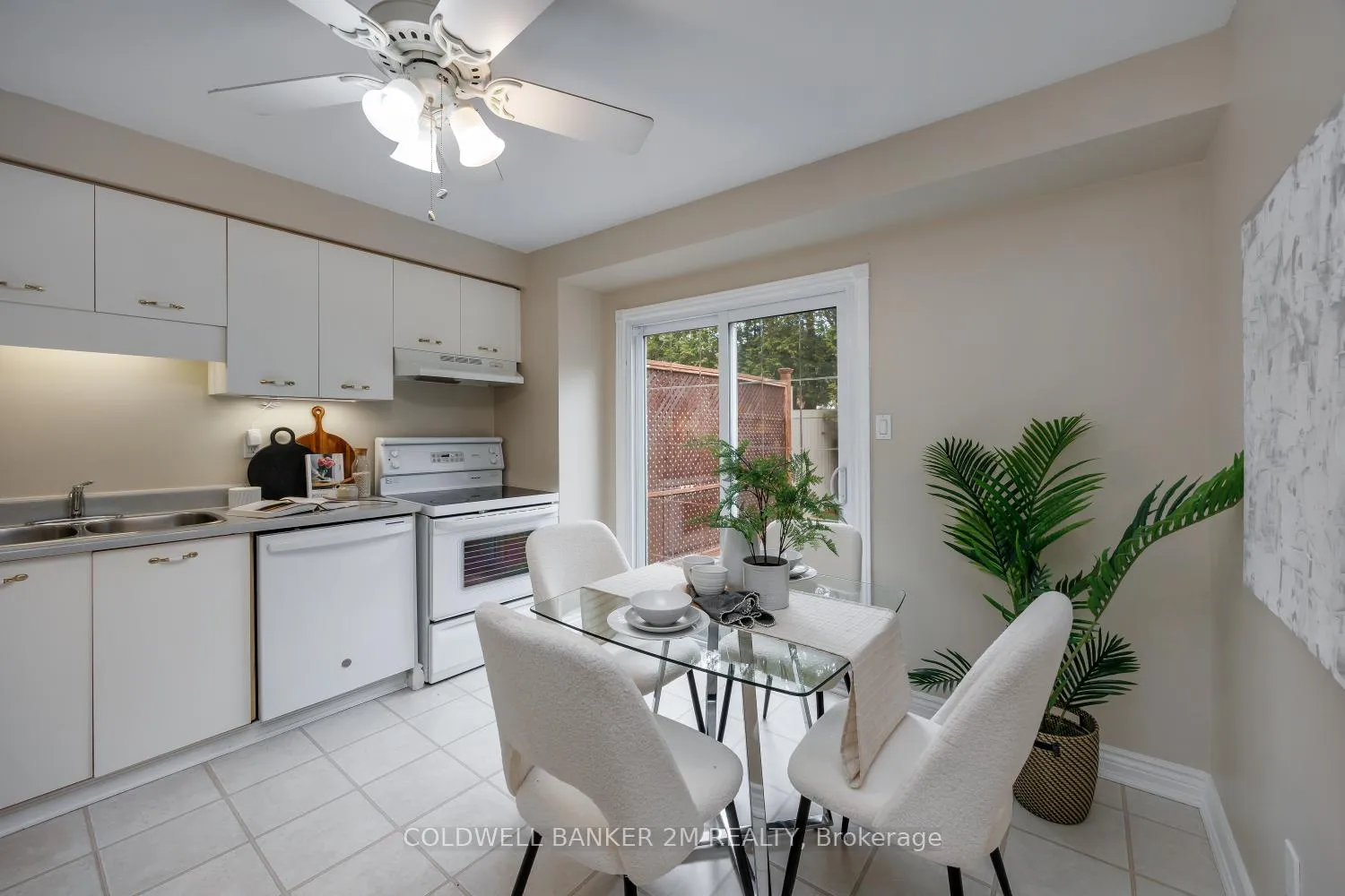 Photo 12 of 11 Yorkville Drive, Clarington, Courtice — HOMEH
