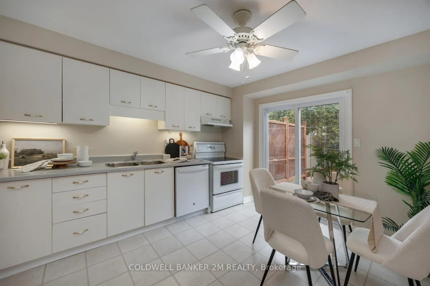 Photo 14 of 11 Yorkville Drive, Clarington, Courtice — HOMEH