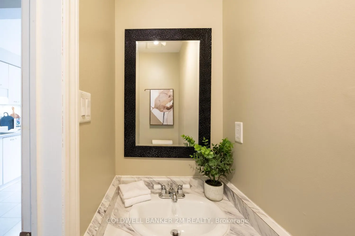Photo 18 of 11 Yorkville Drive, Clarington, Courtice — HOMEH