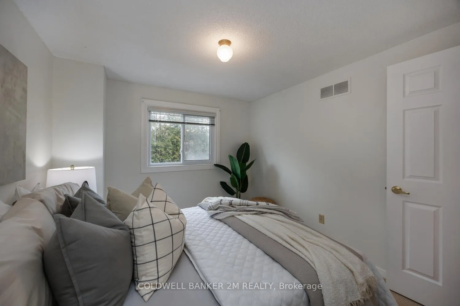 Photo 30 of 11 Yorkville Drive, Clarington, Courtice — HOMEH