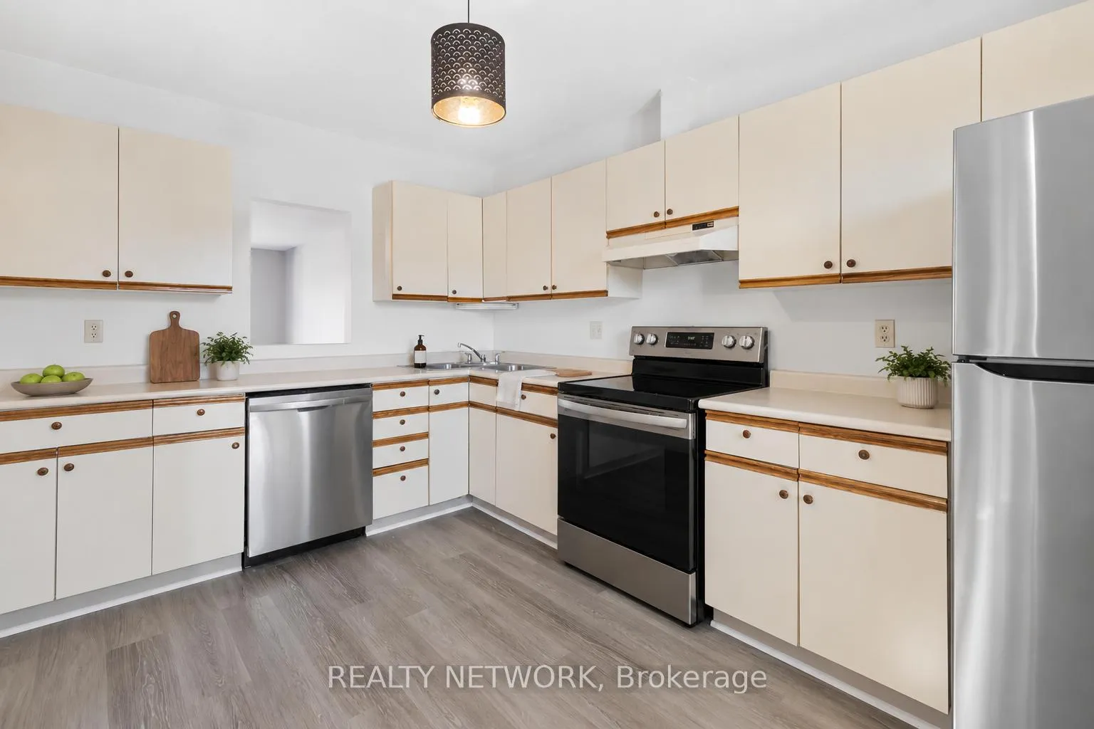 Photo 2 of Unit 54, 122 Bunting Road, St. Catharines, E. Chester — HOMEH