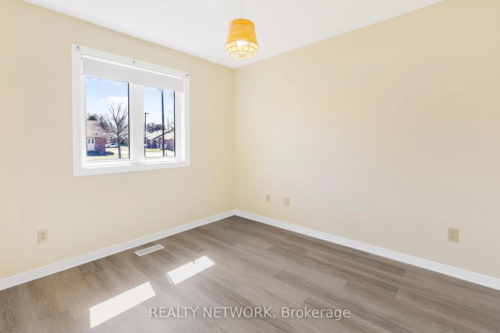 Photo 10 of Unit 54, 122 Bunting Road, St. Catharines, E. Chester — HOMEH